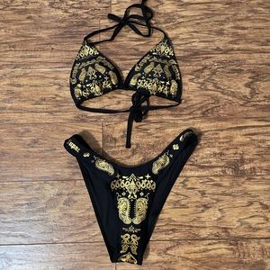 Women’s black bikini